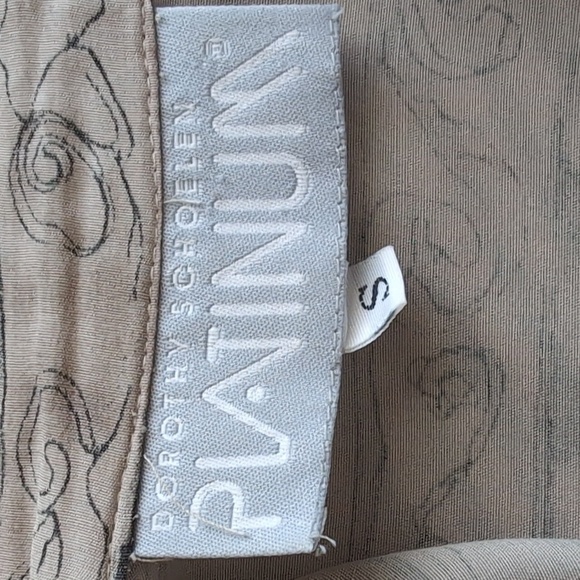 Platinum by Dorothy Schoelen Long Sleeve Floral Tan and Red Blouse Set Size  S - Picture 6 of 10